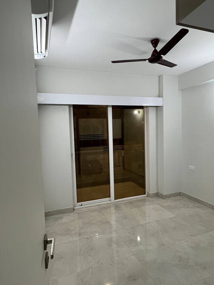 Room, signature-global-city 3 Bedroom 1555 Sq.Ft. Apartment In Sector 37d Gurgaon 8801943