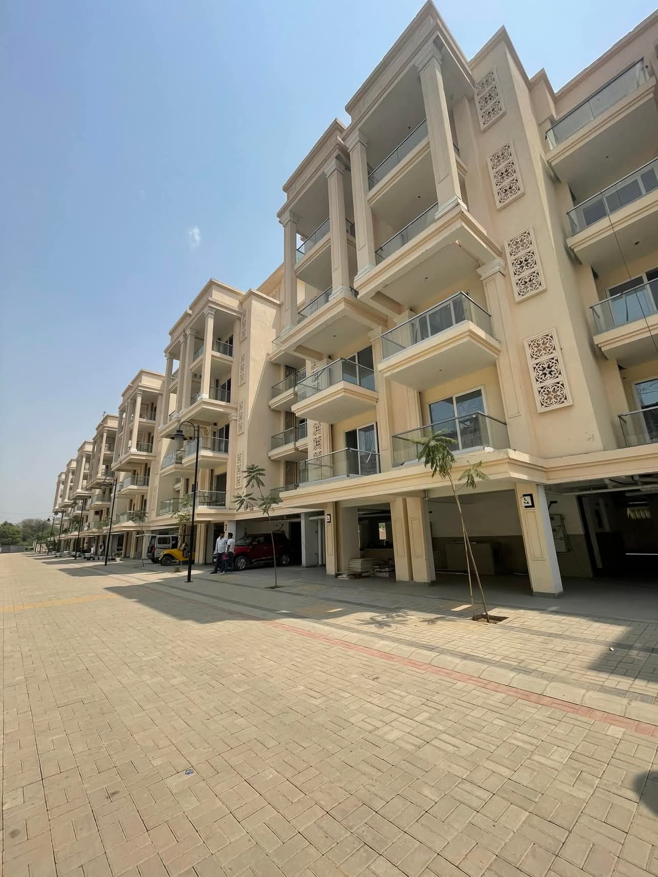 3 BHK + Servant Room,Extra Room Apartment For Rent in Signature Global City