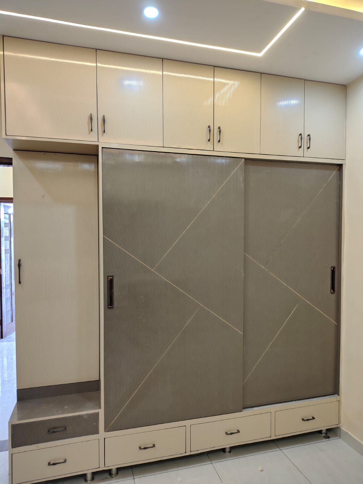 4 BHK + Extra Room Independent House For Sale in Vardhman Estate 