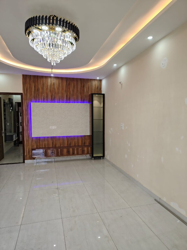 Room, sector 125 4 Bedroom 2515 Sq.Ft. Independent House In Sector 125 Mohali 8801954