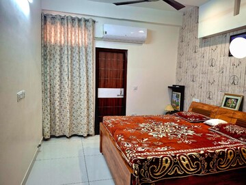 3 BHK Builder Floor For Rent in Lake View Complex, Dhakoli
