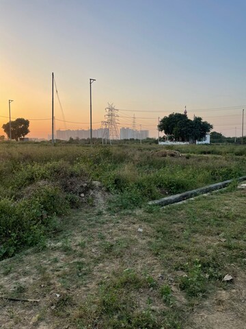 Plot Area in  Plot at Yamuna Expressway – for Sale