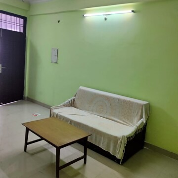 Bedroom in 2 BHK Builder Floor at Gomti Nagar – for Rent