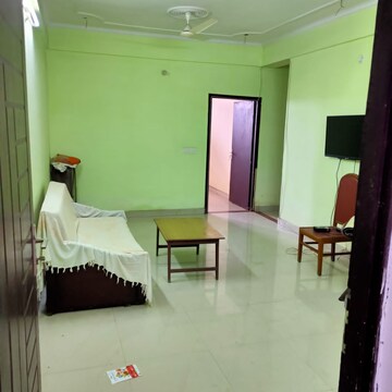 Master Bedroom in 2 BHK Builder Floor at Gomti Nagar – for Rent
