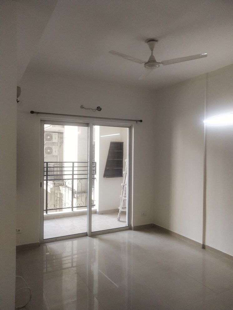 Room, moti nagar 3 Bedroom 1600 Sq.Ft. Apartment In Moti Nagar Delhi 8801974