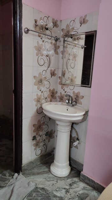 Bathroom in 2 BHK Builder Floor at Palam Colony – for Rent