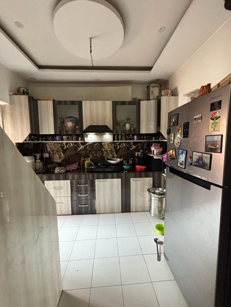 Kitchen, bptp-amstoria 3 Bedroom 2200 Sq.Ft. Builder Floor In Sector 102 Gurgaon 8802033