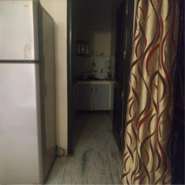 Bathroom in 2 BHK Apartment at Dlf Phase ii – for Rent