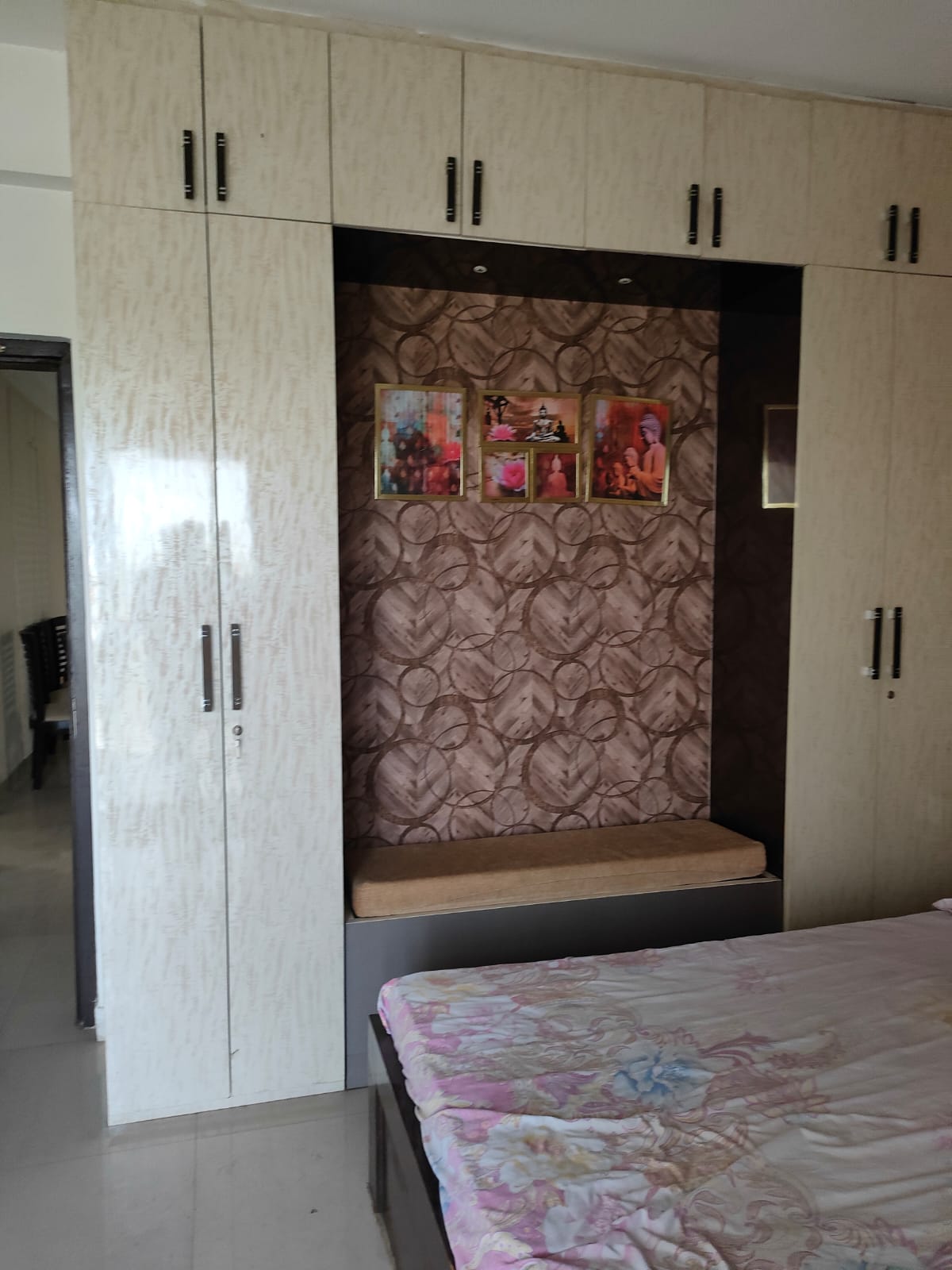 3.5 BHK + Servant Room Apartment For Sale in Paramount Emotions