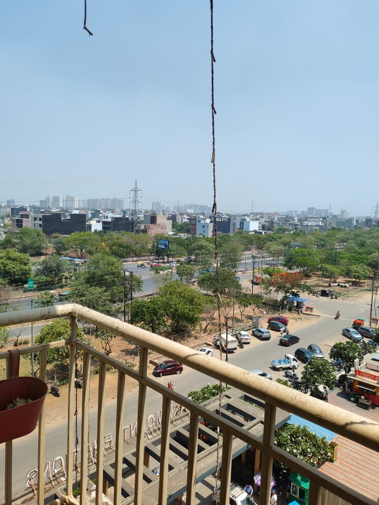 Balcony, paramount-emotions 3.5 Bedroom 1710 Sq.Ft. Apartment In Sector 1 Greater Noida Greater Noida 8802042