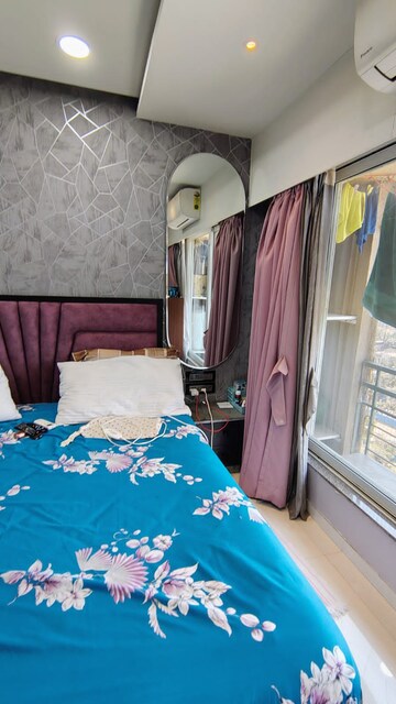 Bedroom in 2.5 BHK Apartment at Bharat Arize, Goregaon West – for Rent