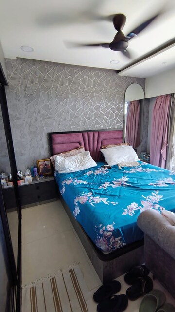 Bedroom in 2.5 BHK Apartment at Bharat Arize, Goregaon West – for Rent