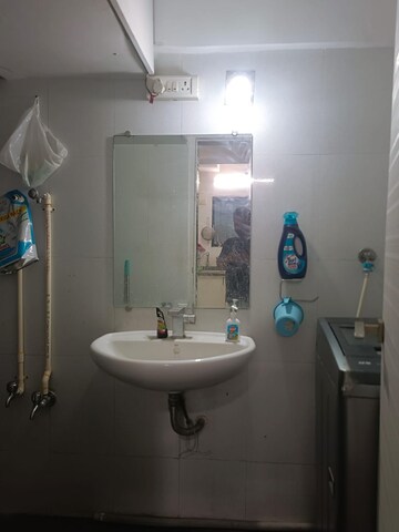  2 BHK Apartment at Summit Apartment, Goregaon East – for Rent