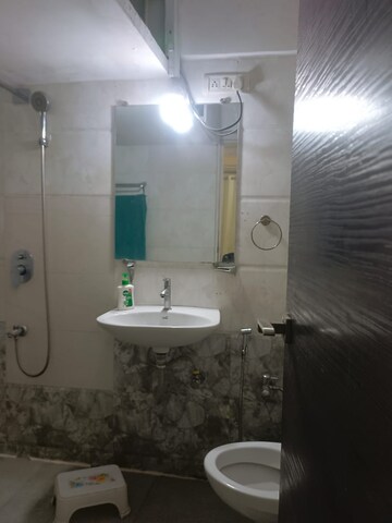 Bathroom in 2 BHK Apartment at Summit Apartment, Goregaon East – for Rent