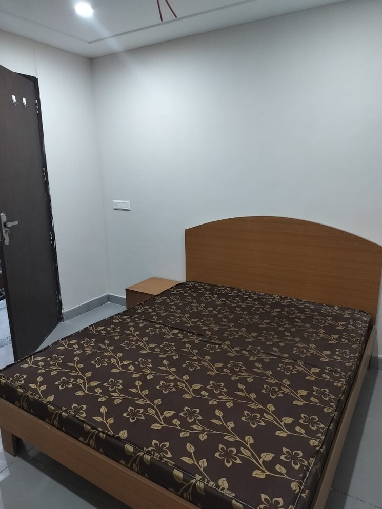 Bedroom, sushma-infinium Commercial Office Space 880 Sq.Ft. In Ghazipur Zirakpur 8802080