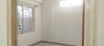 Room in 2 BHK Apartment at Citrus Aries Lakeview, Jakkuru – for Rent