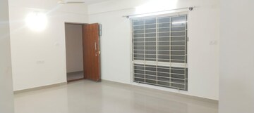 Room in 2 BHK Apartment at Citrus Aries Lakeview, Jakkuru – for Rent