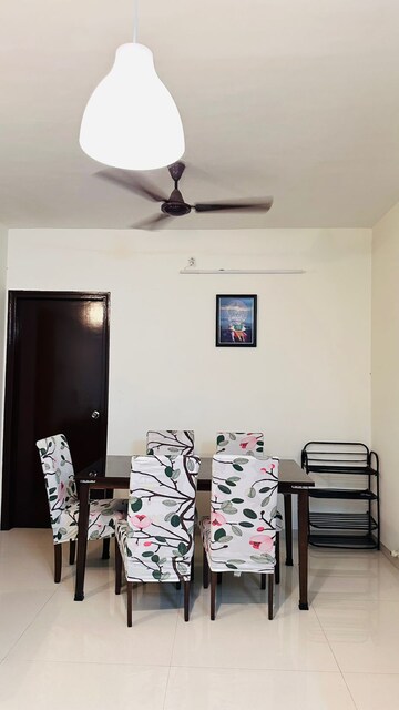 Furnished Amenities in 2 BHK Apartment at Matoshree Pride, Parel – for Rent