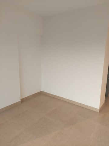 Room in 2 BHK Apartment at Kanakia Silicon Valley, Powai – for Rent