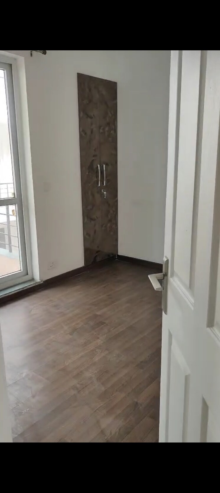 Room, bptp-parkland-pride-phase-2 3 Bedroom 1025 Sq.Ft. Apartment In Sector 77 Faridabad 8802148