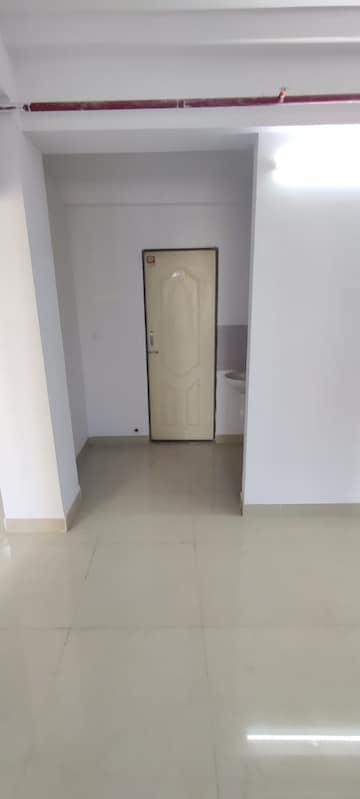 Room in 1 BHK Apartment at Goregaon West – for Rent