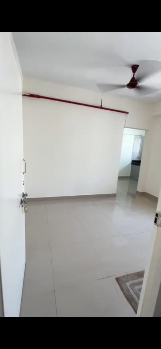 1 BHK Apartment For Rent in Link Road