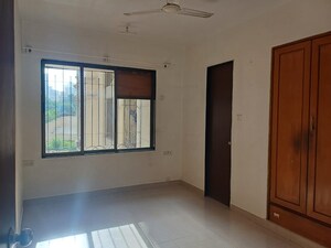 Room in 2 BHK Apartment at Lake Florence, Powai – for Sale