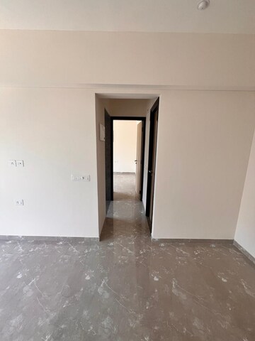 Room in 1 BHK Apartment at Hiranandani Highland, Powai – for Rent