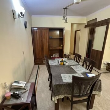 Living Room in 3 BHK Apartment at Dlf Phase ii – for Rent