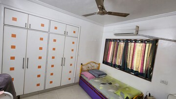 Furnished Amenities in 2 BHK Apartment at Hyde Park Galaxy, Manpada – for Sale