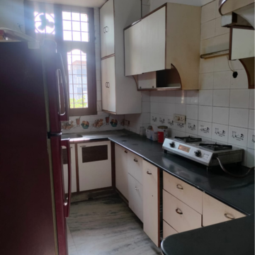 Kitchen in 2 BHK Apartment at Dlf Phase ii – for Rent