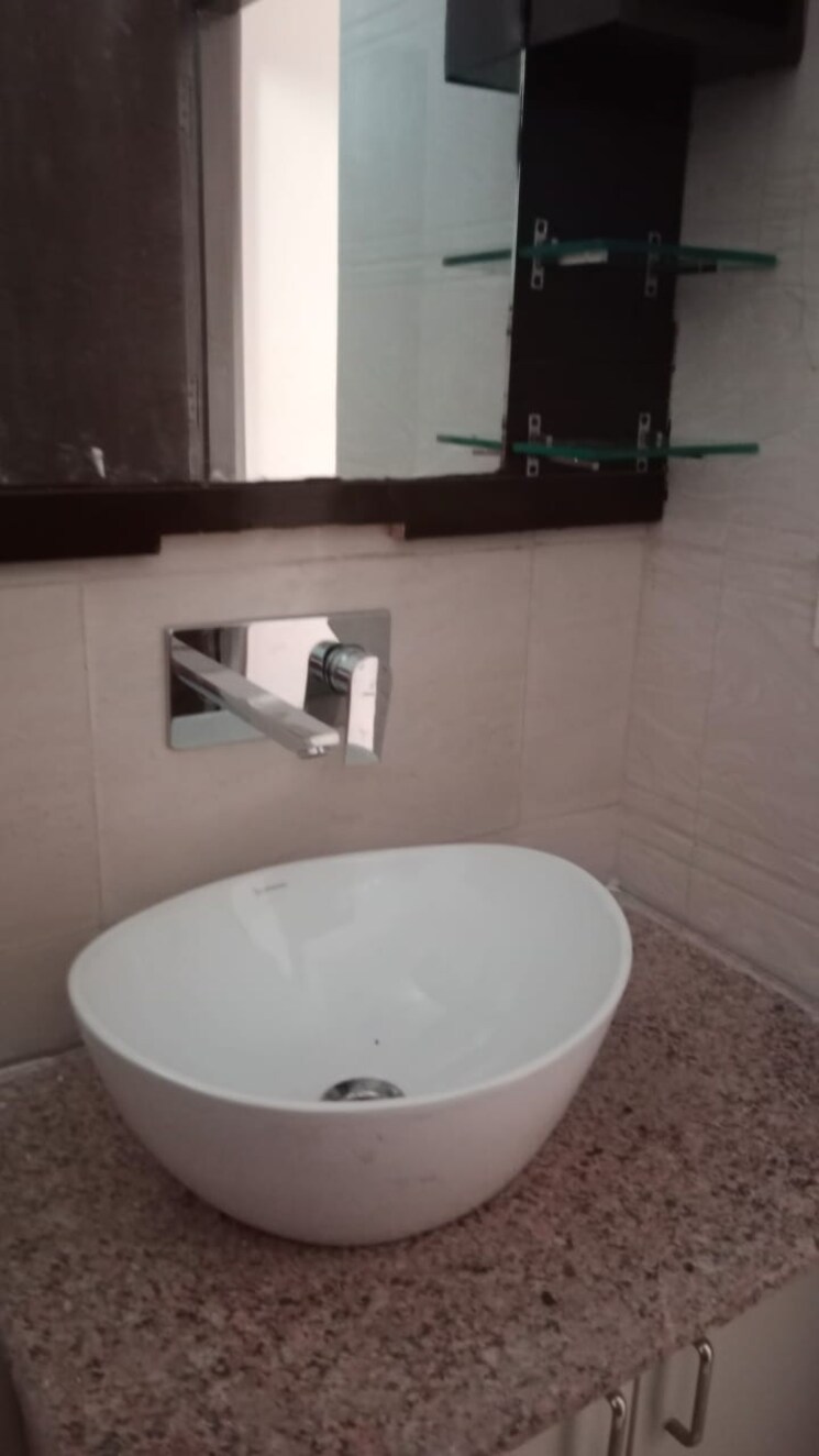 Bathroom, sbp-gateway-of-dreams 2 Bedroom 702 Sq.Ft. Apartment In Dhakoli Zirakpur 8802265