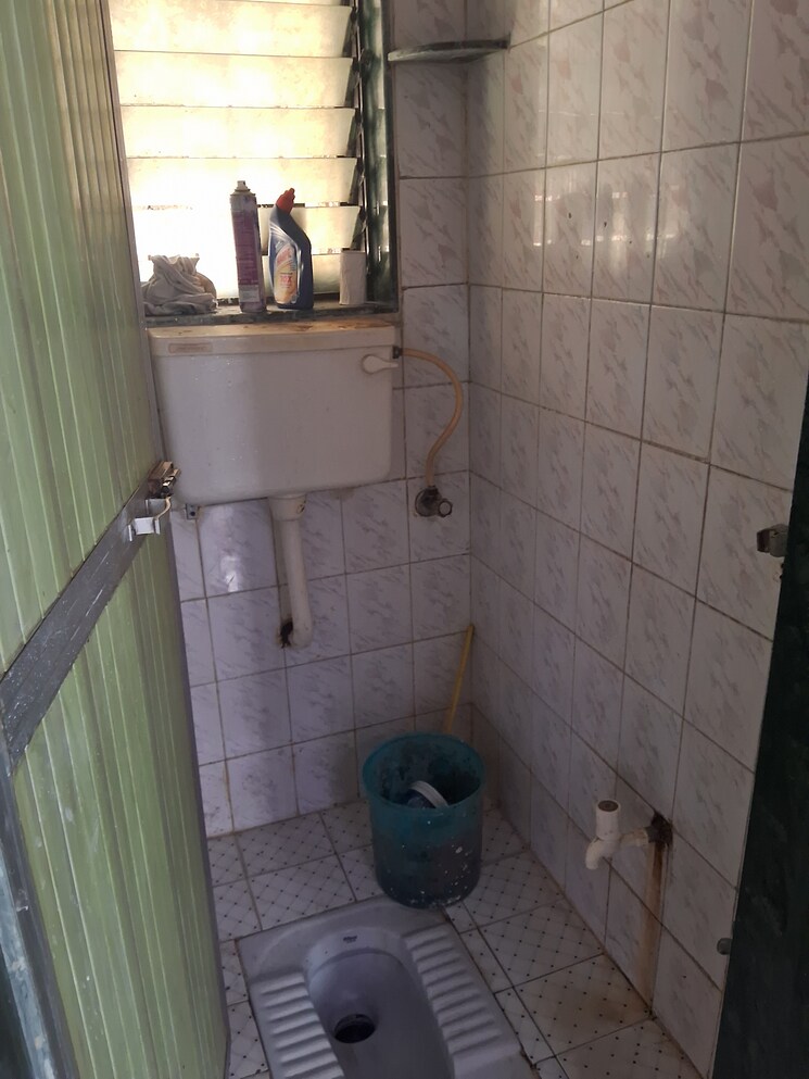 Bathroom, shivam-chs-kopar-khairane 1 Bedroom 600 Sq.Ft. Apartment In Kopar Khairane Navi Mumbai 8802282