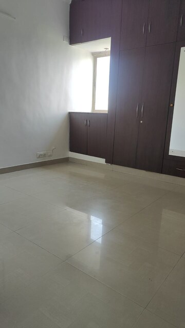 Room in 3 BHK Builder Floor at Govindpuri – for Rent