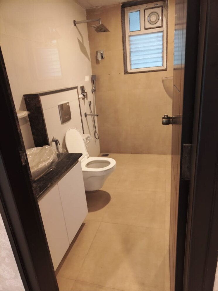 Bathroom, anaa-signature 3 Bedroom 1800 Sq.Ft. Apartment In Ejipura Bangalore 8802339