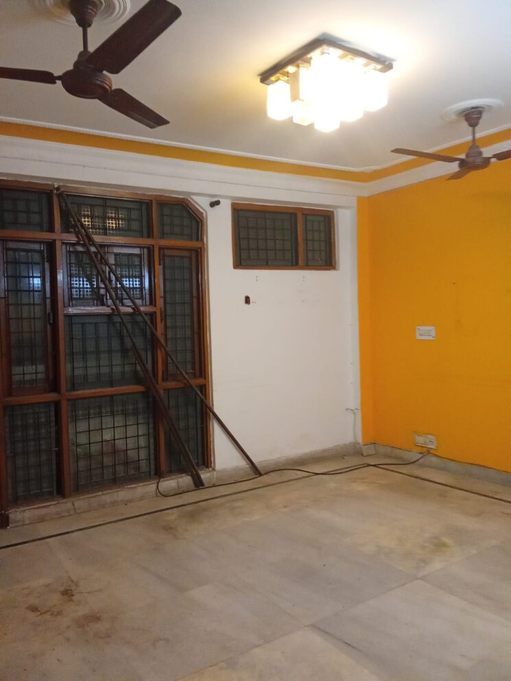 Room, govindpuri 2 Bedroom 550 Sq.Ft. Builder Floor In Govindpuri Delhi 8802340