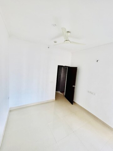 Room in 2 BHK Apartment at Mahagun Mywoods, Sector 16c Greater Noida – for Rent