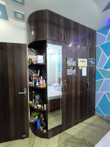 Furnished Amenities in 2 BHK Builder Floor at Govindpuri – for Sale