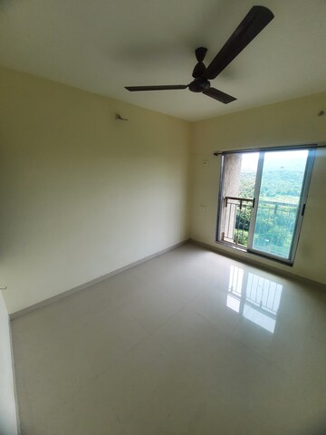 Room in 1 BHK Apartment at Vihang Valley Phase 3, Kasarvadavali – for Rent