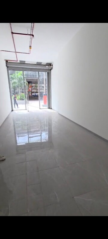  Shop For Rent in Peninsula Salsette 27, Byculla