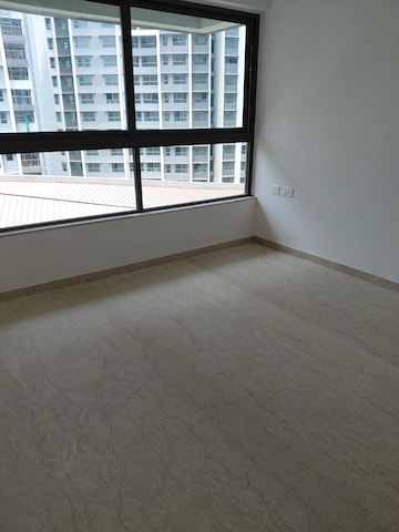 Bedroom in 3.5 BHK Apartment at Kalpataru Immensa, Kolshet Road – for Rent