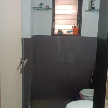Bathroom in 3 BHK Apartment at Santacruz Mansion, Tps Iii – for Rent