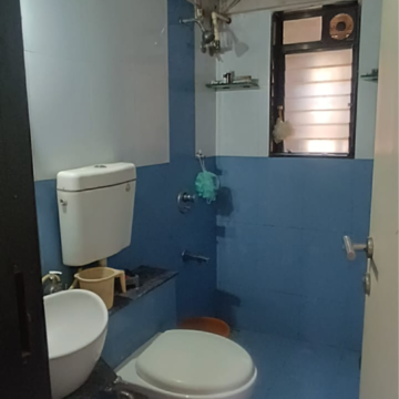 Bathroom in 3 BHK Apartment at Santacruz Mansion, Tps Iii – for Rent