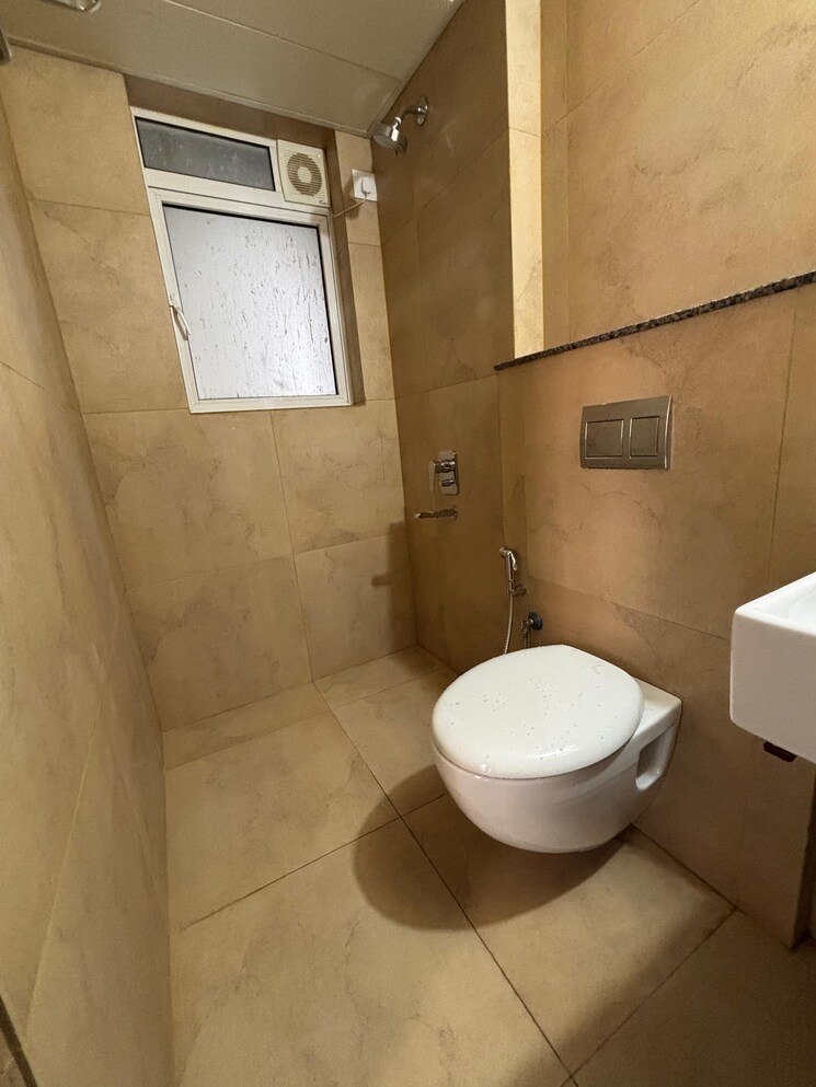 Bathroom, sd-siennaa-wing-c 2 Bedroom 744 Sq.Ft. Apartment In Kandivali East Mumbai 8802407