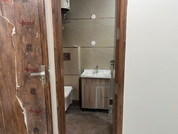 Bathroom in 2.5 BHK Builder Floor at Shiv Nagar – for Sale