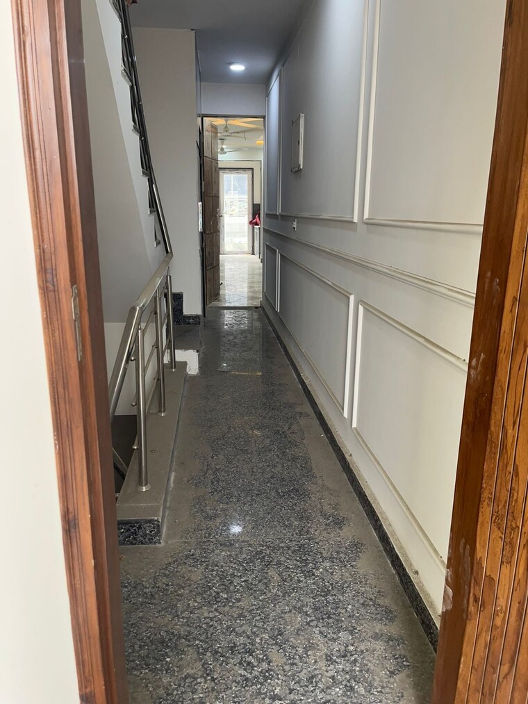 Balcony, shiv nagar 2.5 Bedroom 900 Sq.Ft. Builder Floor In Shiv Nagar Delhi 8802439