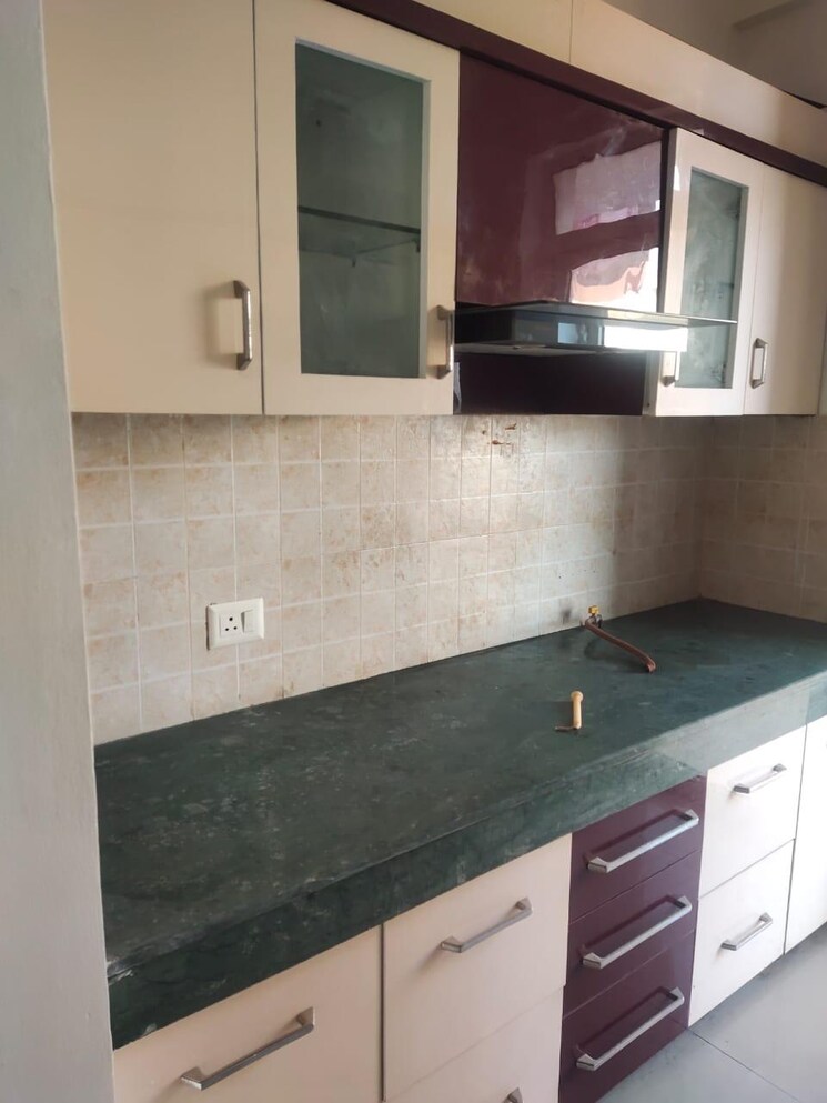 Kitchen, puri-pratham 3 Bedroom 914 Sq.Ft. Apartment In Sector 84 Faridabad 8802427