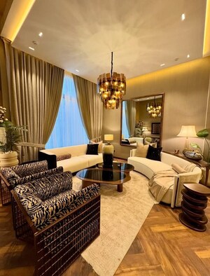 Living Room in 2.5 BHK Builder Floor at Sector 35 – for Sale