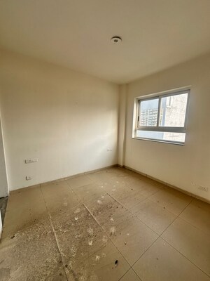 Room in 1 BHK Apartment at Sushma Chandigarh Grande, Ghazipur – for Sale