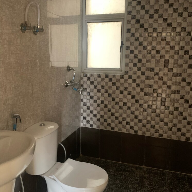 Bathroom, aditya-city-apartments 2 Bedroom 881 Sq.Ft. Apartment In Shahpur Bamheta Ghaziabad 8802557